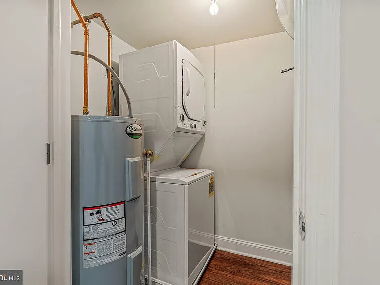 1724 W Master St #C — Photo 20