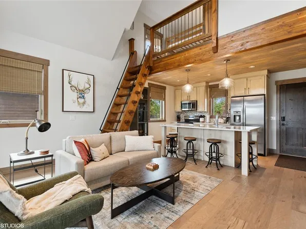 15 Haflinger Cottage Way, Eureka, MT 59917