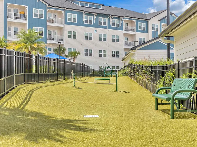 Trevesta Place Apartments general photo