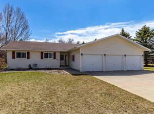 1405 Sunset Blvd, Hawley, MN 56549