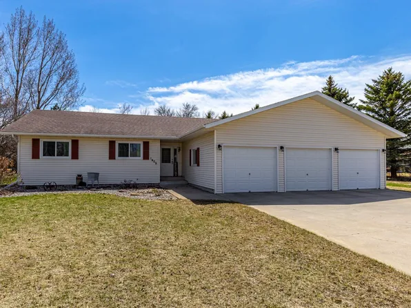 1405 Sunset Blvd, Hawley, MN 56549