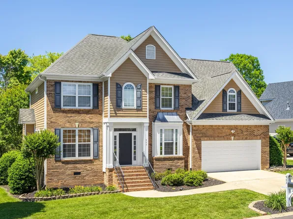 943 Cattails Dr, Ooltewah, TN 37363