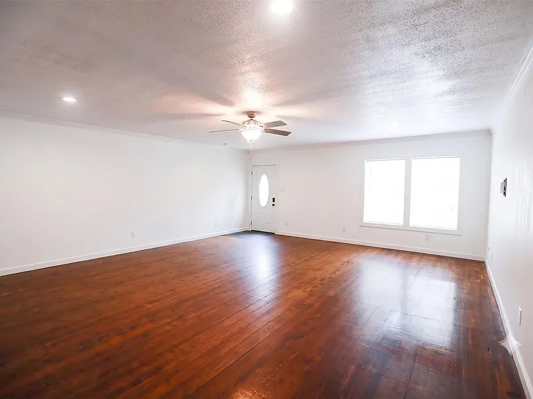 1125 San Augustine Dr — Photo 5
