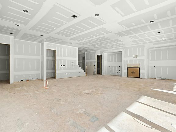 4th image of 2024 Cadenza Ln