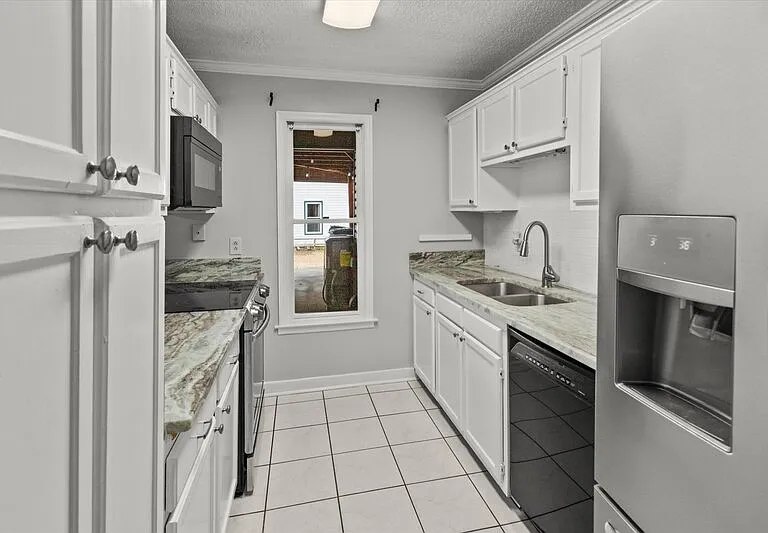 429 Russell St NE — Photo 6