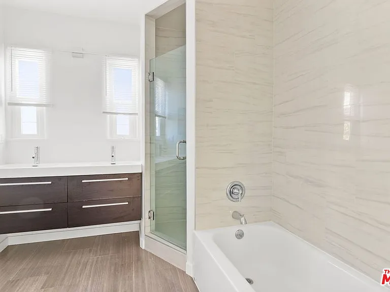 826 S Holt Ave — Photo 13