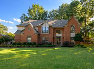 10265 Crooked Creek Rd, Collierville, TN 38017