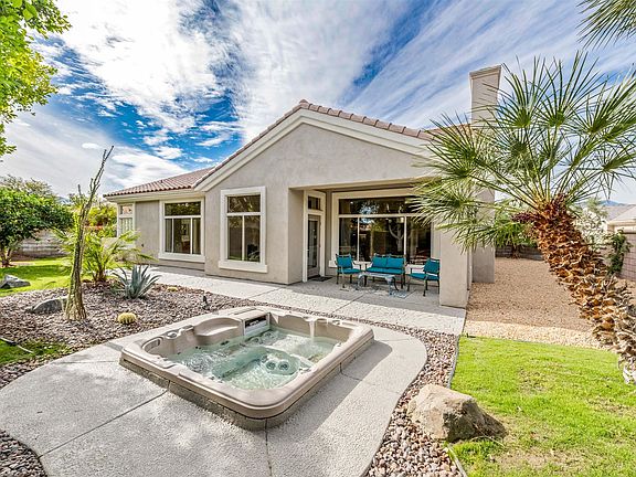 3rd image of 39308 Fernwood Glen Ct