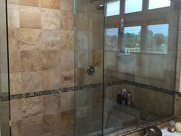 4th image of 2836 Briarwood Dr E
