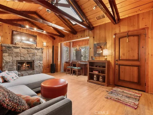 993 Partridge Rd, Wrightwood, CA 92397