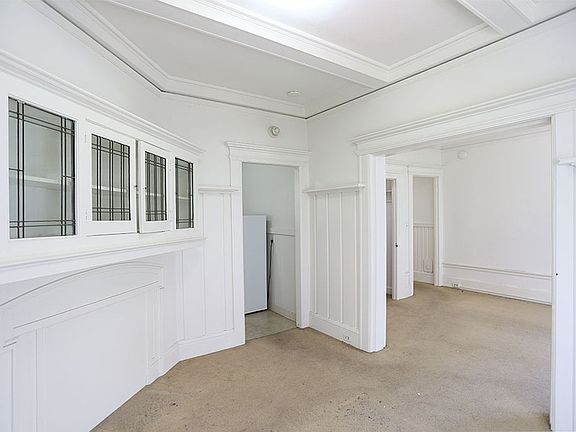 4th image of 830 Powell St APT 6