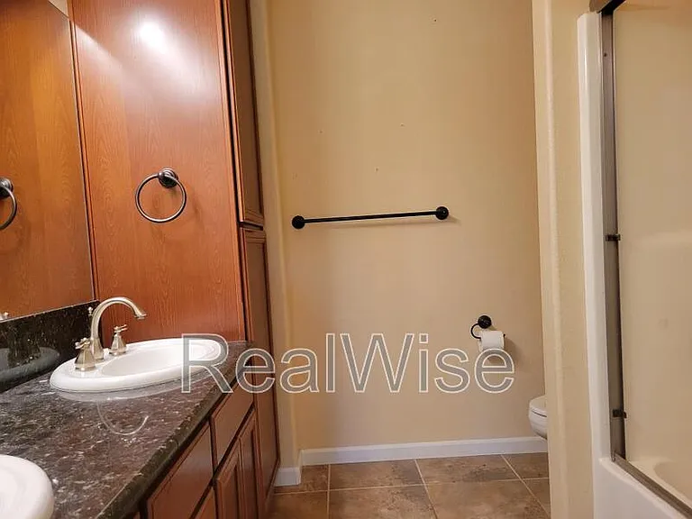 1789 SE Hill Park Pl — Photo 10