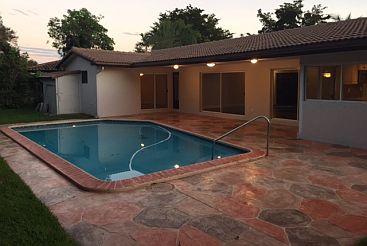 5th image of 6831 Miami Lakeway S