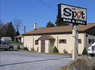 1075 Turnpike Rd, Elizabethtown, PA 17022