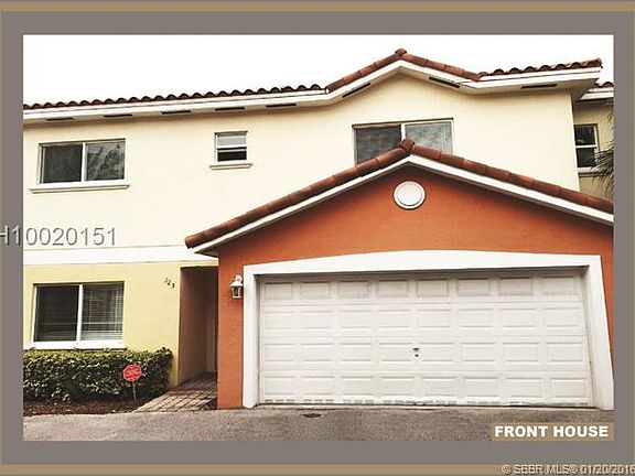 2nd image of 223 NW 14th Ave #223