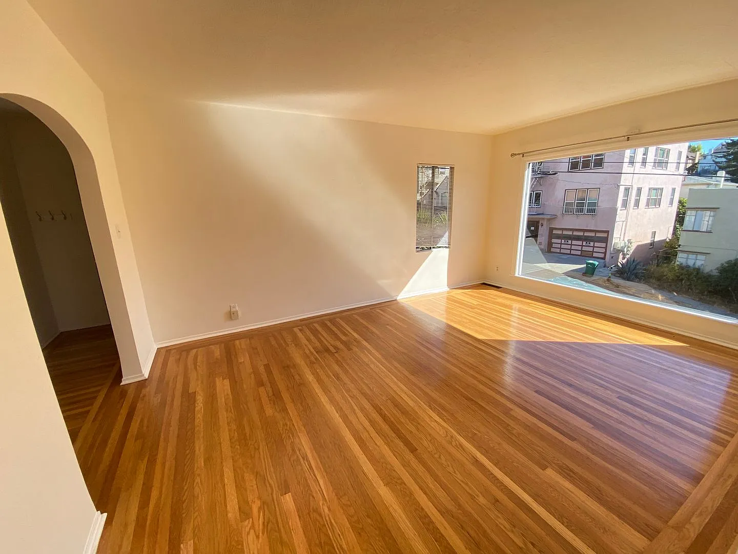 2 Bed 1 Bath Duplex W/ Garage — Photo 2