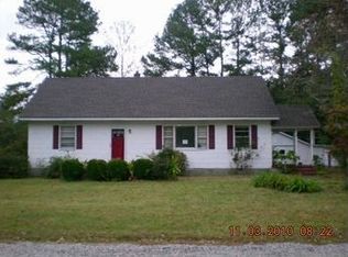 10486 Poplar St, Wakefield, VA 23888