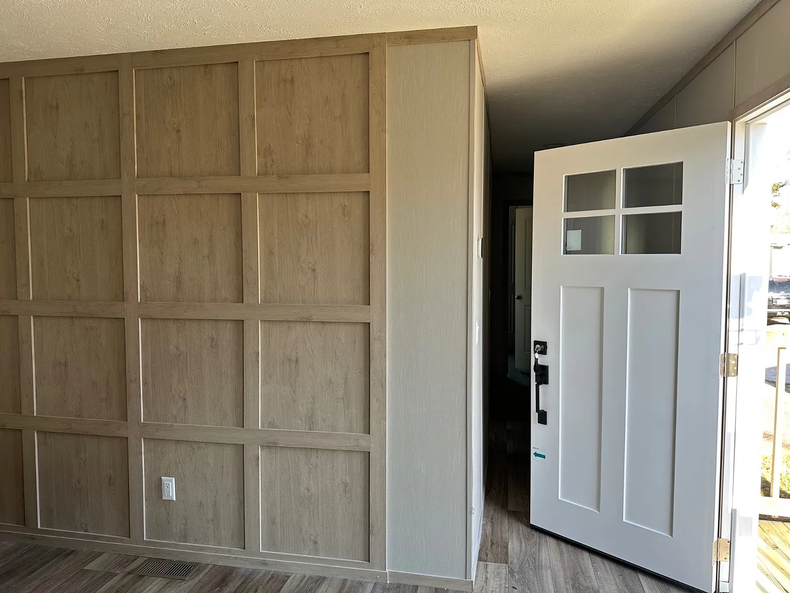 3 bed, 2.0 bath, $1,435 — Photo 2