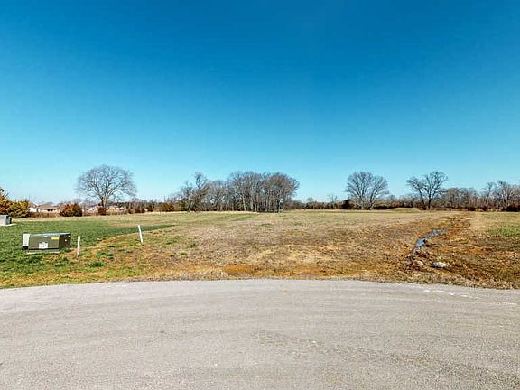 3rd image of 1013 Rhonda Dr