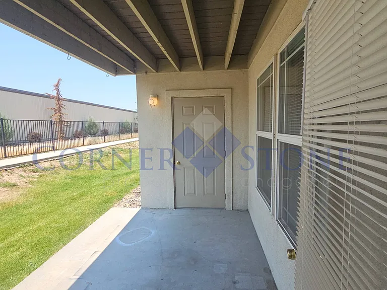 1805 E Overland Rd #13 — Photo 10