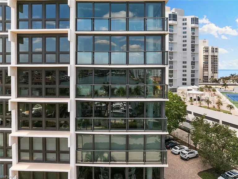 4031 Gulf Shore Blvd N #7D — Photo 38