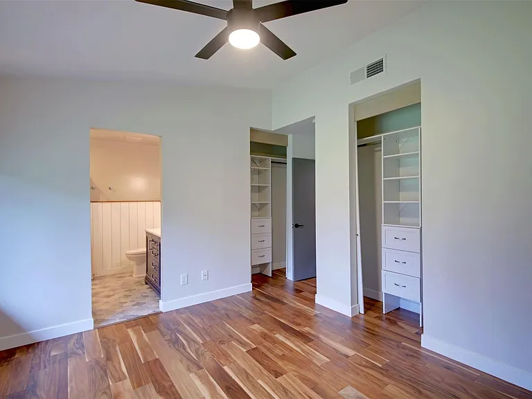 11813 Highland Oaks Trl — Photo 24