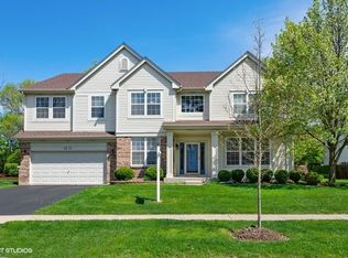 1270 Kasting Ln, Mundelein, IL
