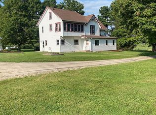 4901 S Hoisington Rd, Winnebago, IL 61088