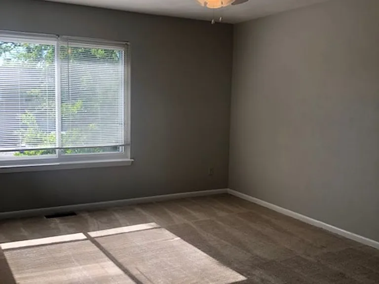 2312 Merl Cir — Photo 19