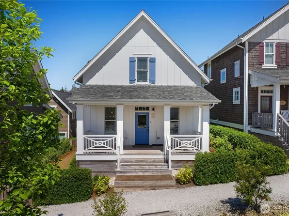 94 Horizon Street, Pacific Beach, WA 98571