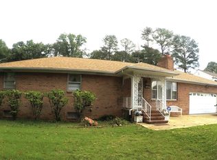 3216 W Hundred Rd, Chester, VA 23831