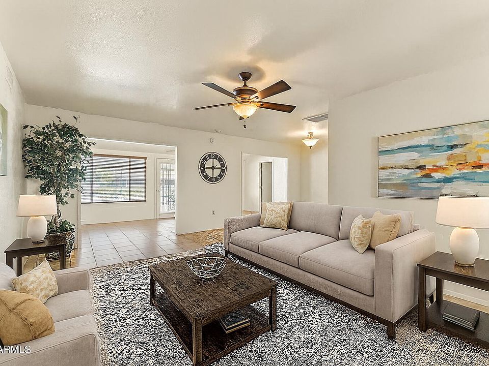 1st image of 10521 W PRAIRIE HILLS Circle