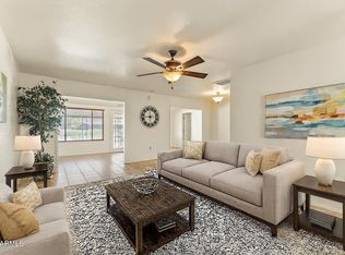 10521 W Prairie Hills Cir, Sun City, AZ 85351