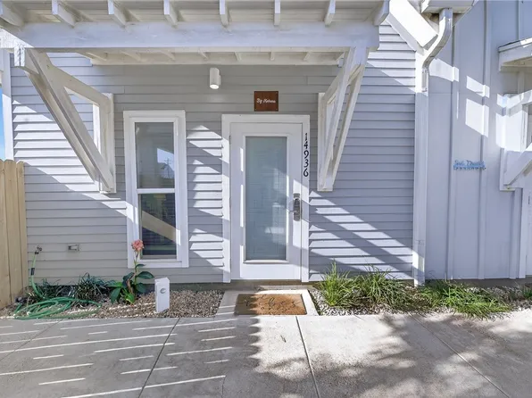 14936 Smugglers Cove Dr, Corpus Christi, TX 78418