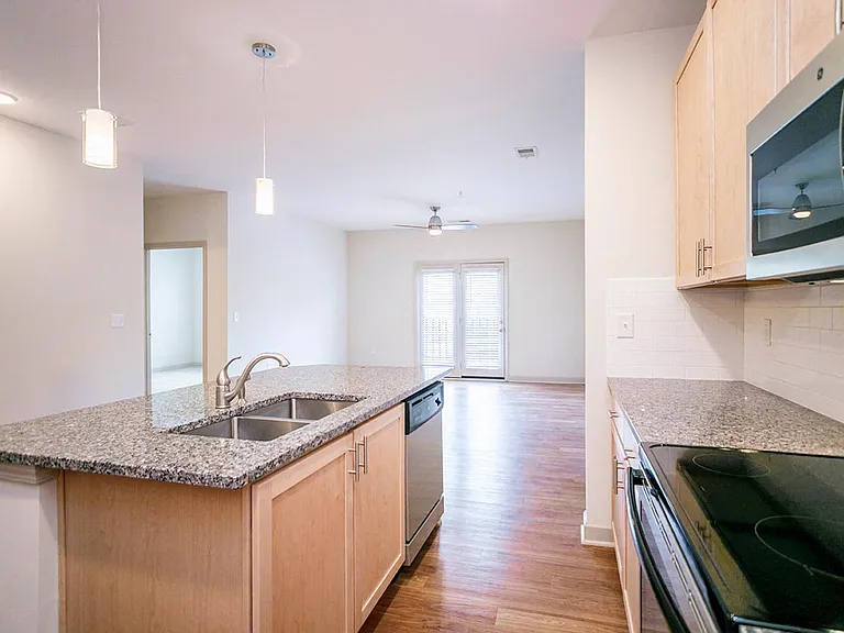 2918 North at Winstead Commons — Photo 24