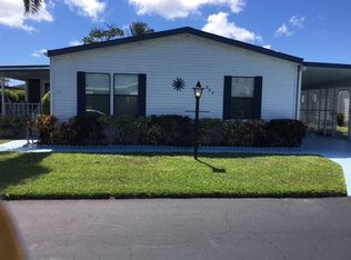 883 Sunbird Ln, Boynton Beach, FL 33436