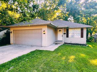 1211 N Clifton Ave, Springfield, MO 65802