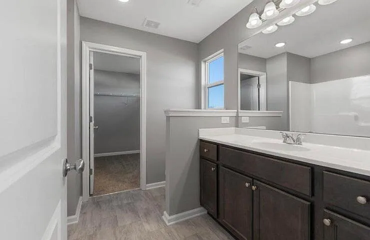 8145 Driftwood Loop — Photo 7
