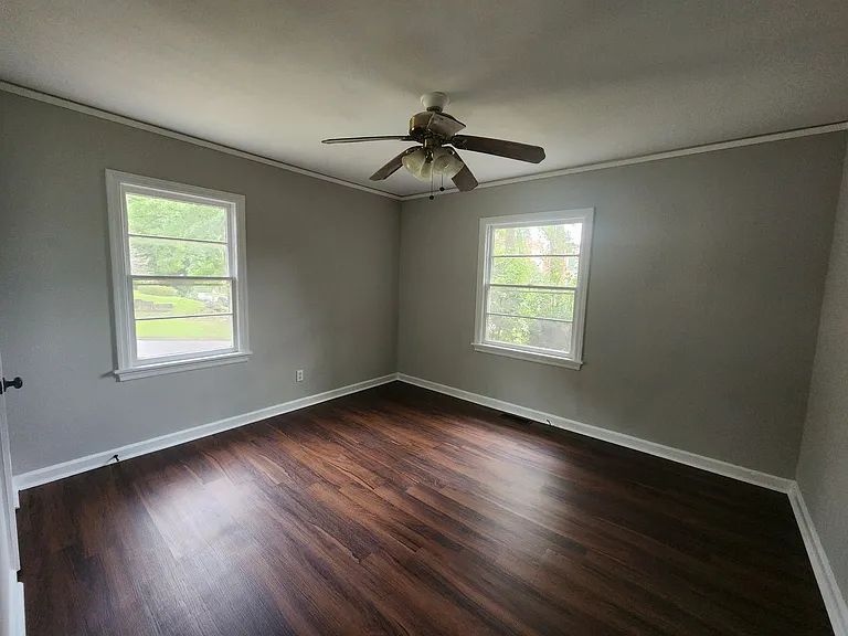 4117 Lake Dr — Photo 13