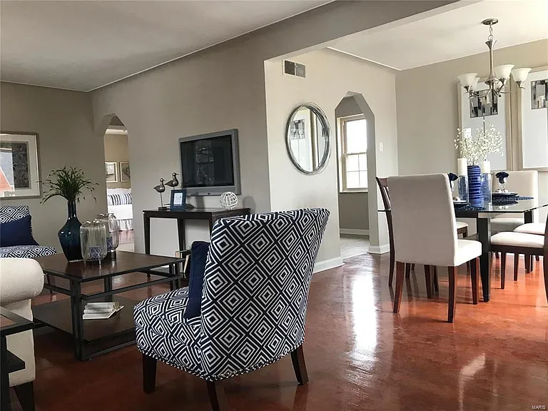 7723 Snowden Ave — Photo 6