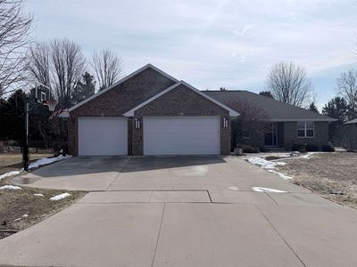 2017 Morning Dew Ln, De Pere, WI, 54115
