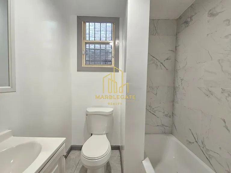 328 Osborne Ter #11L — Photo 3