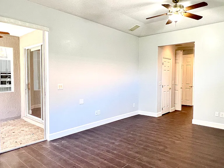 885 Oak Landings Ct — Photo 39