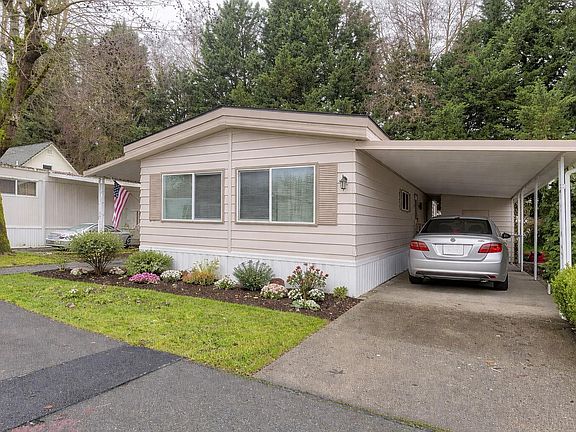 2nd image of 443 Ashwood Dr