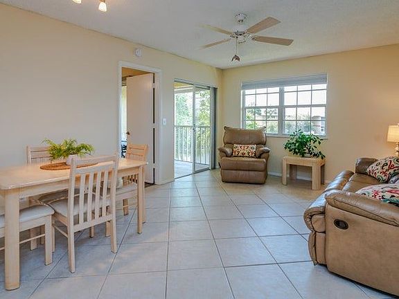 5th image of 1563 SE Royal Green Cir Floor 34952