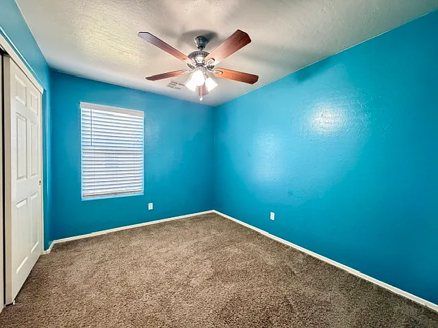 11624 N 151st Ln — Photo 16