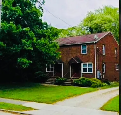 772 W Main St Photo 1
