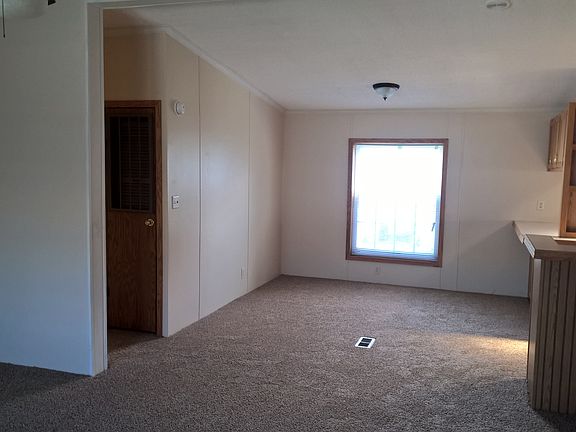 2nd image of 190 Belle Villa Blvd