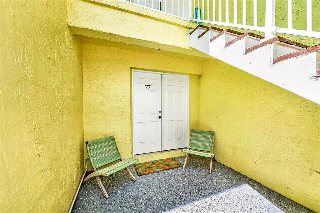 2 bed, 2.0 bath, 1040 sqft, $2,200 — Photo 2
