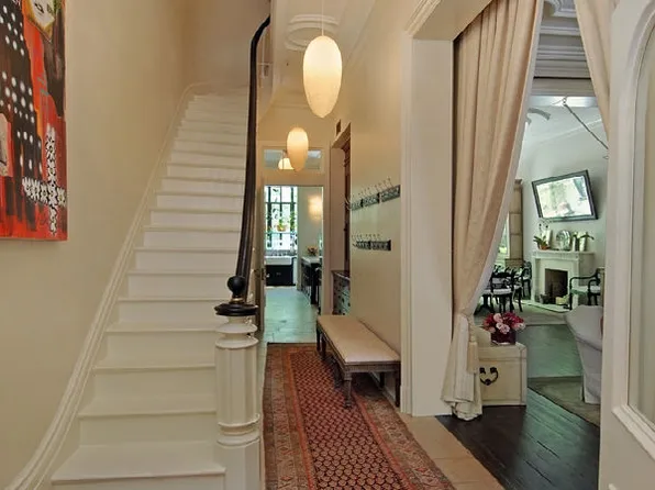 18 West 9th Street image 1 of 5